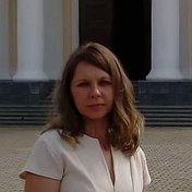 Лена Курманова