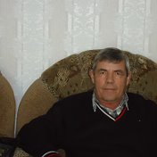Петр Стариков