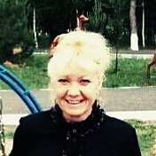 Лариса Суржикова