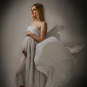 Newborn Maternity Photographer