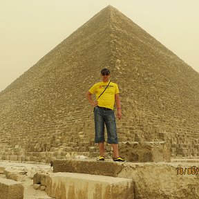 Фотография "Пирамида Хеопса (137м.) Наконец-то я увидел её своими глазами!!!"