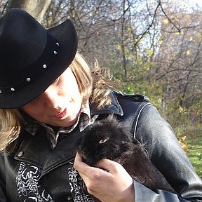 Фотография "Дама в шляпе и с кроликом"