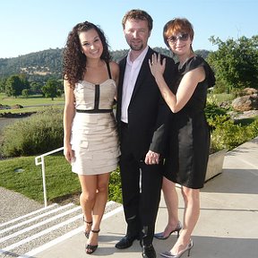 Фотография "Sacramento 2011 with wife and daughter."