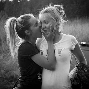 Фотография "я и моя сестра)))"