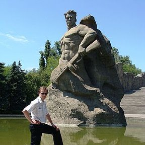 Фотография "Побывал там, куда всегда стремился.
Сказал спасибо предкам....."