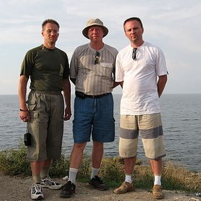 Фотография "Крым, 2006, я  слева"