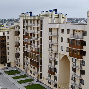 Фотография "ЖК «Буковинський» - це комфортний житловий комплекс, розташований затишному мікрорайоні Чернівців по вул.Герцена та Буковинській."