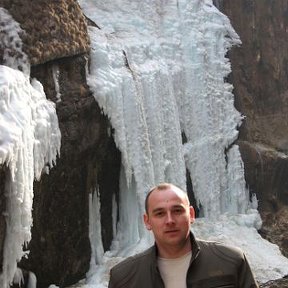 Фотография "Я на Чегемских водопадах!;) март 2008г."