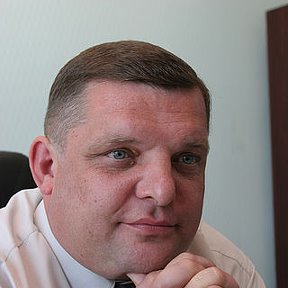Игорь Никонов