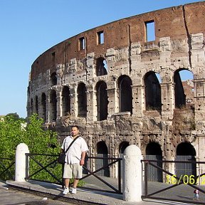Фотография "Колизей, Рим (2005г.)  Из цикла "прогулки по Европе""