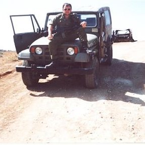 Фотография "Я.   Израильская армия , на сборах , 2000 год"