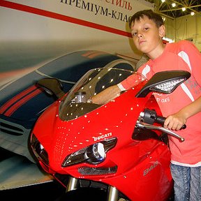 Фотография "Автобазар. Киев 2011г."