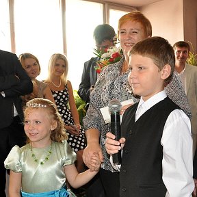Фотография "я, моя дочь Галочка и сын Дима 01.09.2012"
