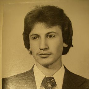 Фотография "Первый раз с галстуком.Выпускник школы №13, 1978г."