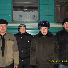Фотография "провожаю сына в армию. ж.д. вокзал г.Павлодар"