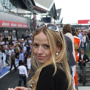Фотография "me at British GP Formula1 Silverstone, Pit Lane"