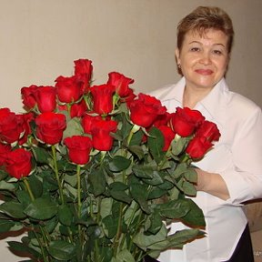 Фотография "мой 50 летний юбилей и примерно столько же роз!"
