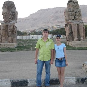 Фотография "2006 Египет, г.Луксор.
Я и моя девушка Аня."