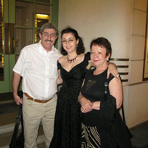 Фотография "Аня,Марина и Я.Вена,после концерта"