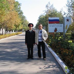 Фотография "Я с сыном. Уссурийское СВУ 2006г,осень."