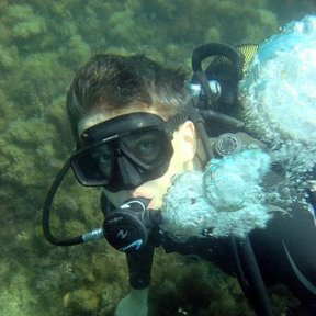 Фотография "Мало кто знает, что Жак Иф Кусто первый раз нырнул с аквалангом тоже в Геленджике"