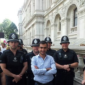 Фотография "Special guards for me in London"