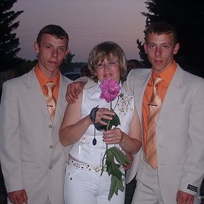 Фотография "Я и мои сыновья. Выпускной вечер. 2008 год"