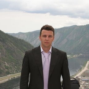 Фотография "Саяно-Шушенская ГЭС. На гребне плотины."