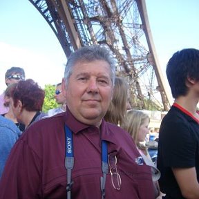 Фотография "Это я в Париже 2007 год"