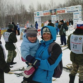 Фотография "Январь 2009, Арсеньев
Я и Егор на лыжне России"