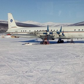 Фотография "Аэропорт Кепервеем  ИЛ 18   бортовой номер 54006   Март 2018год."