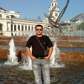 Фотография "У фонтана возле киевского в москве"