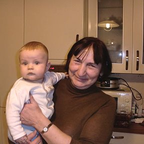 Фотография "Первая встреча с внуком. 3 марта 2011."