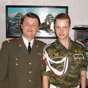 Фотография "Жериборы: Анатолий ( слева) и Иван-младший-дембель ( справа)."
