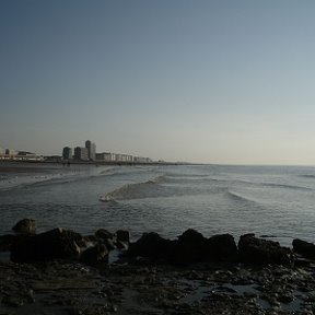 Фотография "Nord sea
я вдалеке гуляю по пляжу босиком с друзьями"