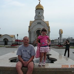 Фотография "Челябинс ЖД вокзал с дочерью"
