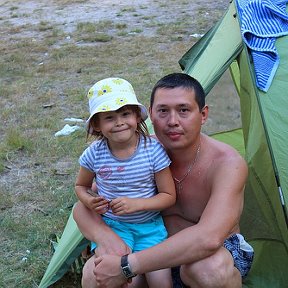 Фотография "Еве понравилось ночевать в палатке!"