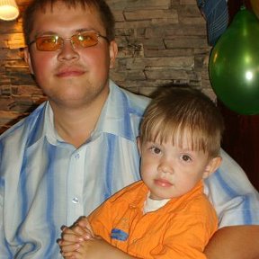 Фотография "фото снято на свадьбе у Жень Полфунтикова 25 августа 2007, я слева рядом мой сынишка"