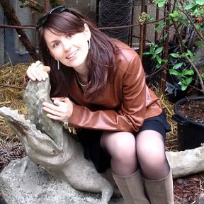 Фотография "Мое 30-летие в Париже, 17 апреля.... а рядом-каменный крокодил."