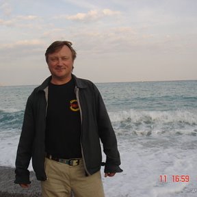 Фотография "фото в Ялте в 2007 годую.Изображен я и море."