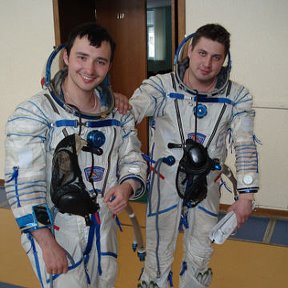Фотография "май 2007го.Я и Петр Артюхин после тренировки"