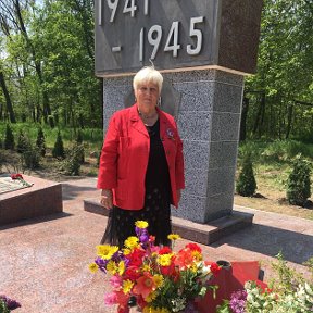 Фотография "Ангел на рассвете тронул за плечо."Ты живешь на свете,что тебе еще?.""