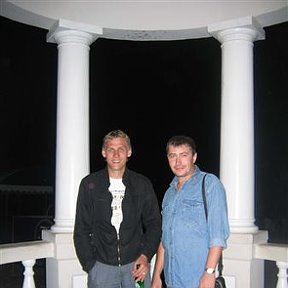 Фотография "Я слева,со мной друг Антон, Море 2007."