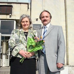 Фотография "награждение знаком почетный житель фрунзенского района 25.04.2008"