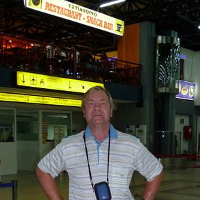 Фотография "Где тут ТУ-144? (Корфу, аэропорт, 2008г)"