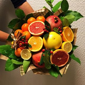Фотография "делаю букеты на заказ недорого разных фруктов к новому году в школу учительницы 0671860255"
