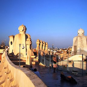 Фотография "На смотровой площадке дома Casa Milà (La Pedrera). Barcelona 2010г."