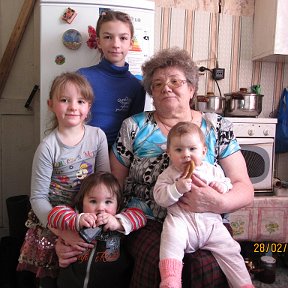 Фотография "мои внуки Уля,Настя,Ярик, Лиза"