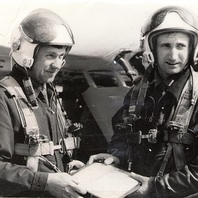 Фотография "Комсомольский  полк - 1984 год  с Алексеем  Губиным."