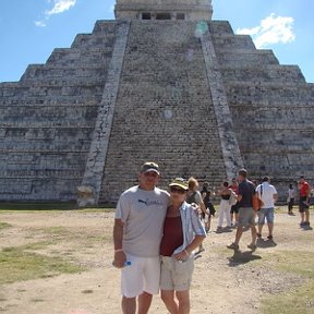 Фотография "Chihen Itsa piramida drevnix Maya Nov 2008"